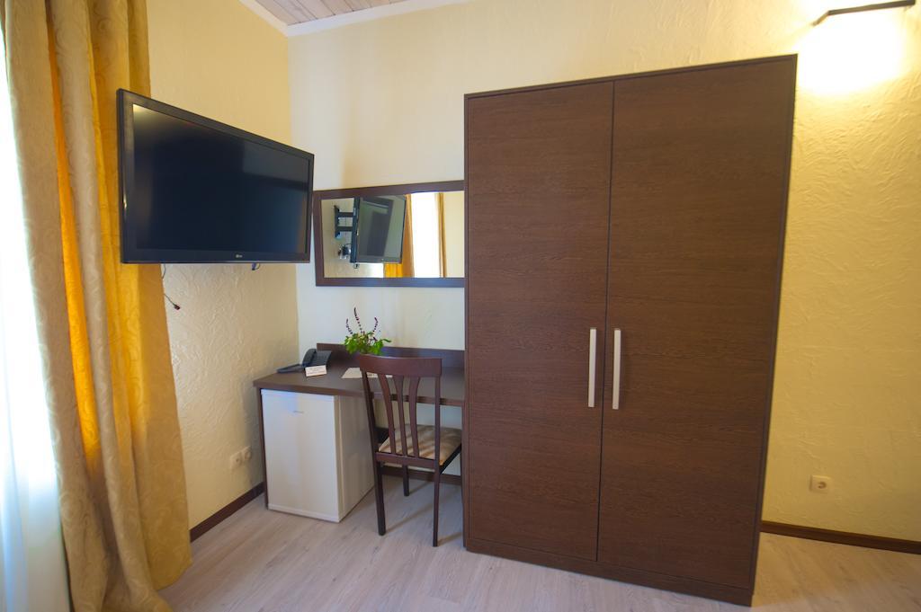 Prince Trubetskoi Winery Hotell Nova Kakhovka Rom bilde